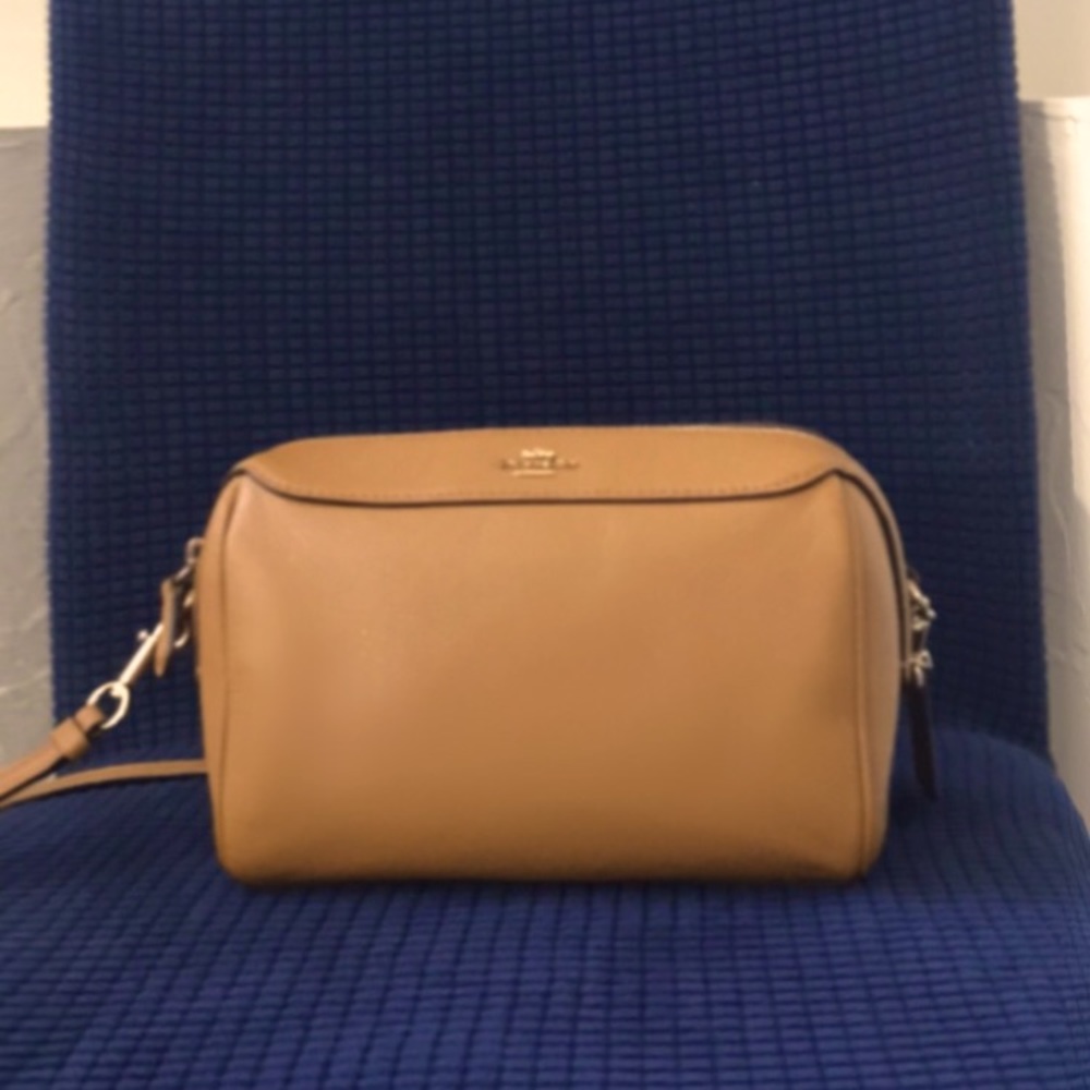 COACH Bennett Crossbody Purse 👛